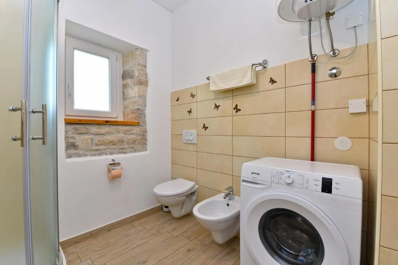 Вилла House Tudari 2176 Zminj 0*,