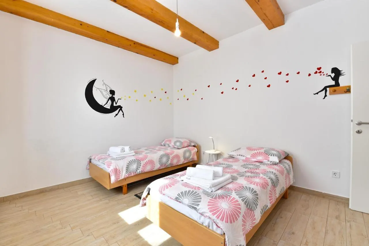 House Tudari 2176 Zminj